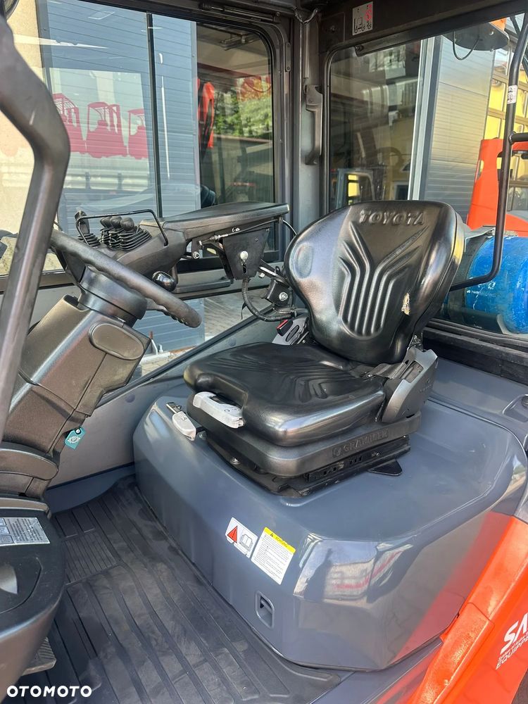 Toyota 02-8FGF25 - 10