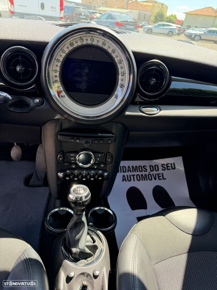 MINI 3 Portas Cooper D - 20
