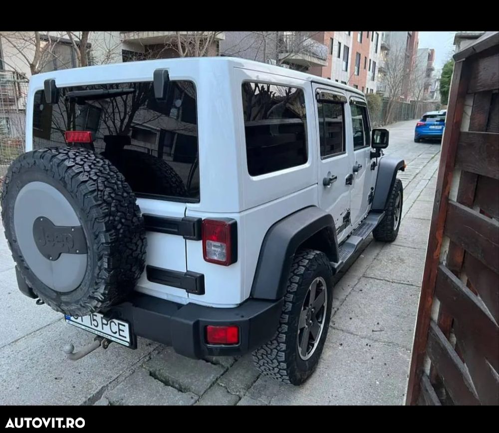 Jeep Wrangler - 4