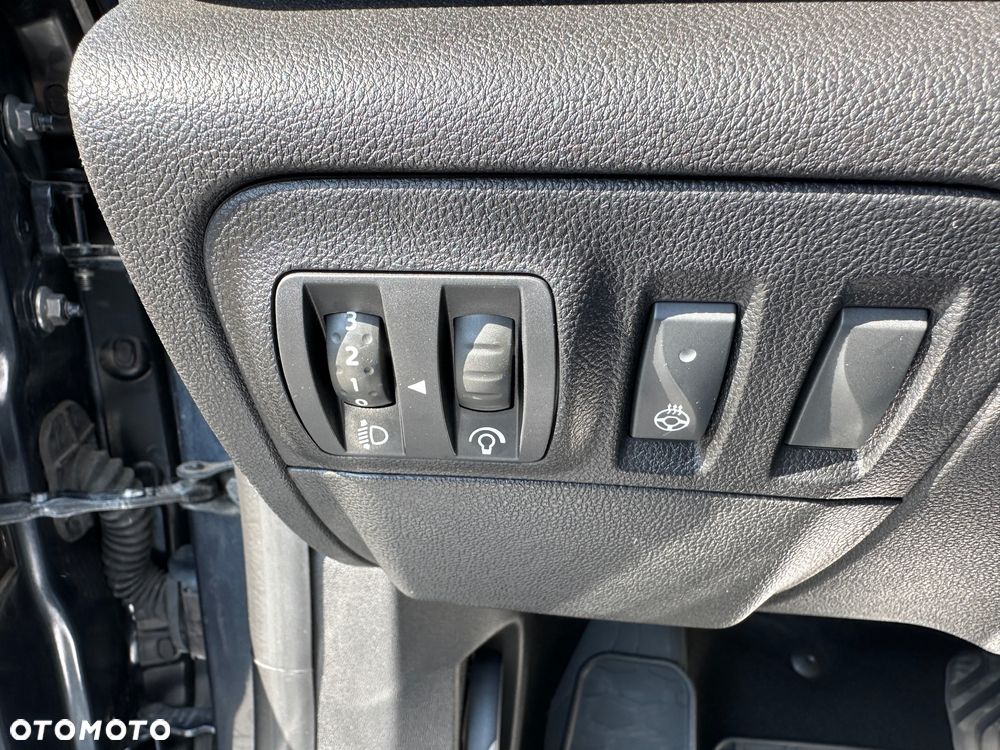 Renault Megane 1.3 TCe FAP Techno EDC - 21