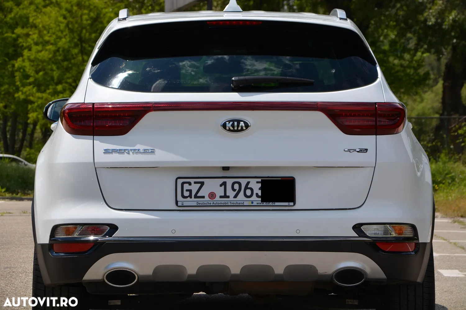 Kia Sportage 2.0 CRDI AWD Eco-Dynamics+ (48V M-H) Aut. GT LINE - 3