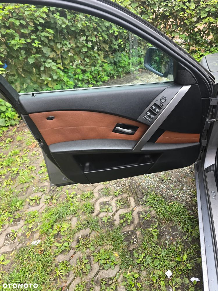 BMW Seria 5 530d - 26