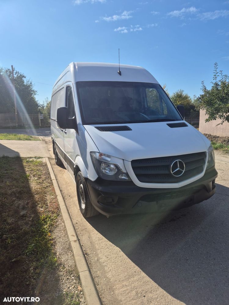 Mercedes-Benz Sprinter - 2