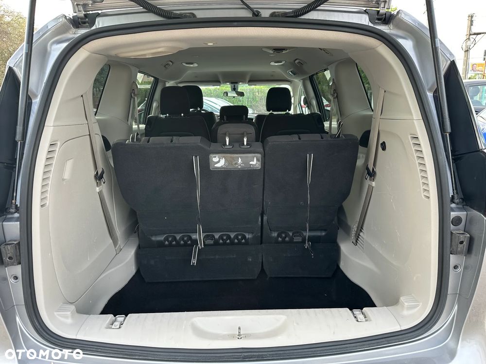 Chrysler Pacifica - 36