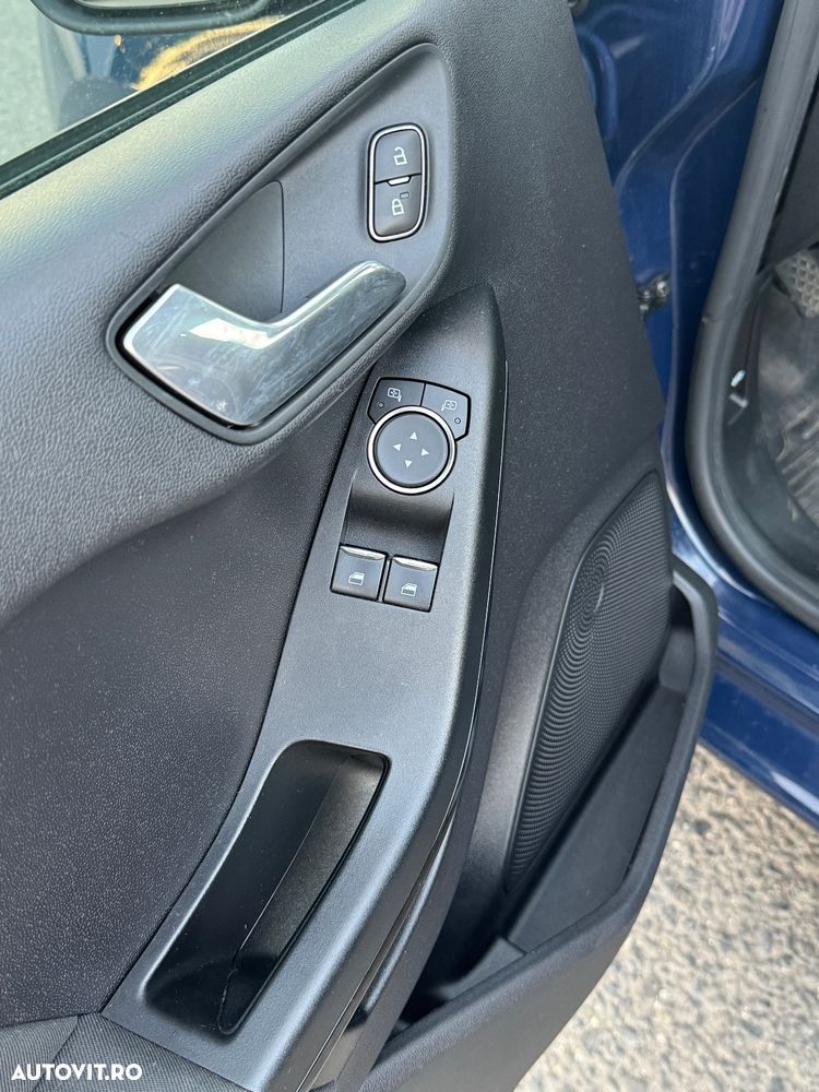 Ford Fiesta 1.5 TDCi TITANIUM - 4