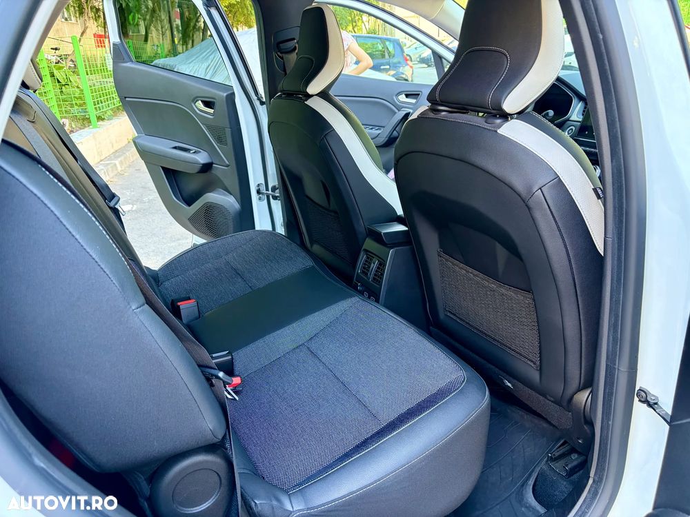 Renault Captur MHEV 140 Techno - 29