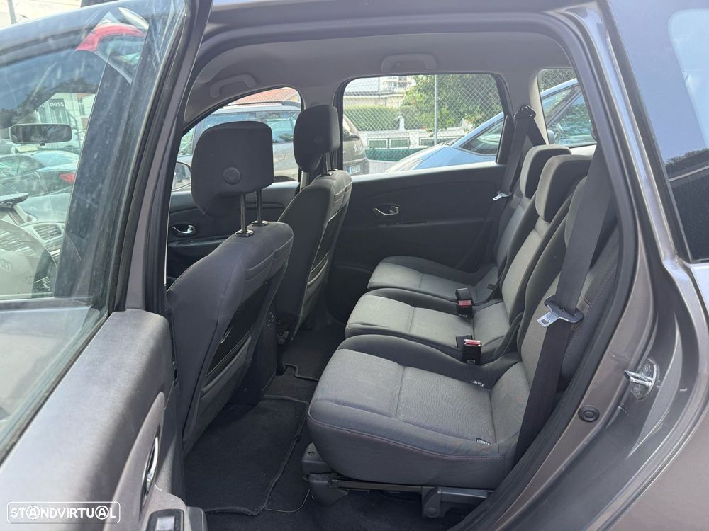 Renault Grand Scénic 1.5 dCi Expression SS - 11