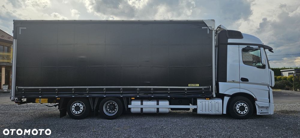 Mercedes-Benz actros - 5