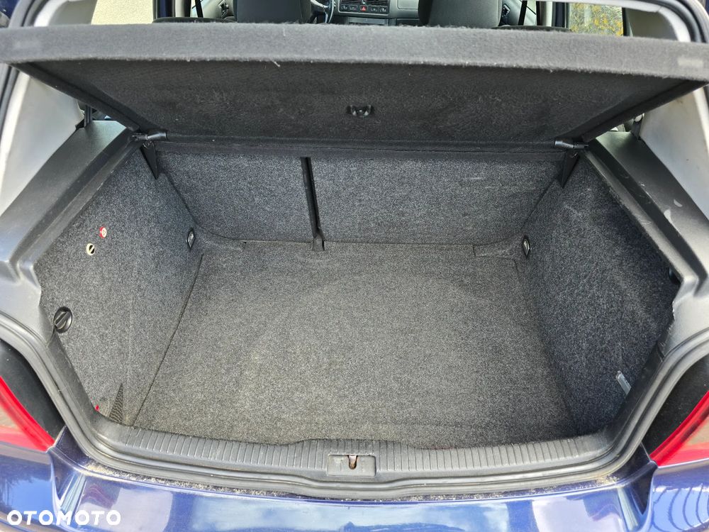 Volkswagen Golf - 19