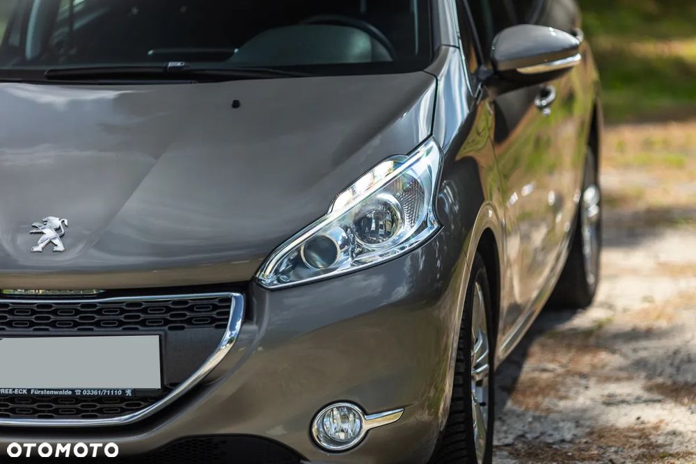 Peugeot 208 e-HDi 115 Stop&Start Allure - 8