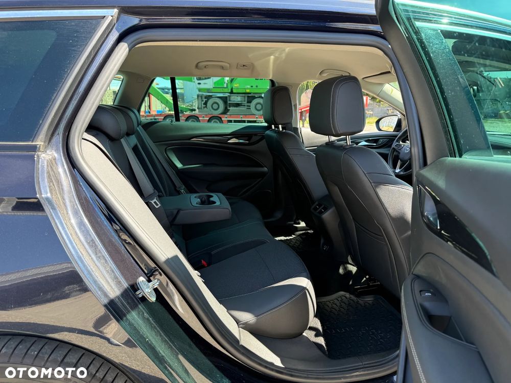 Opel Insignia 2.0 CDTI automatik Business Innovation - 28