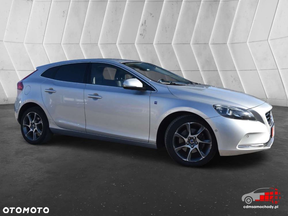 Volvo V40 - 2