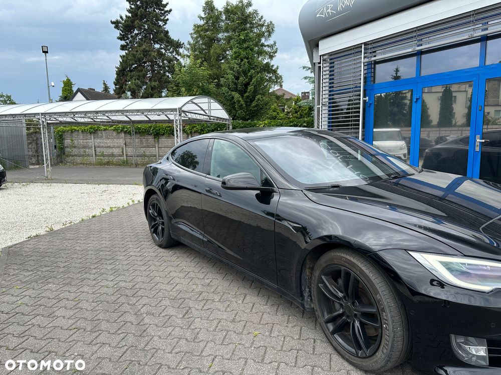 Tesla Model S Long Range AWD - 11