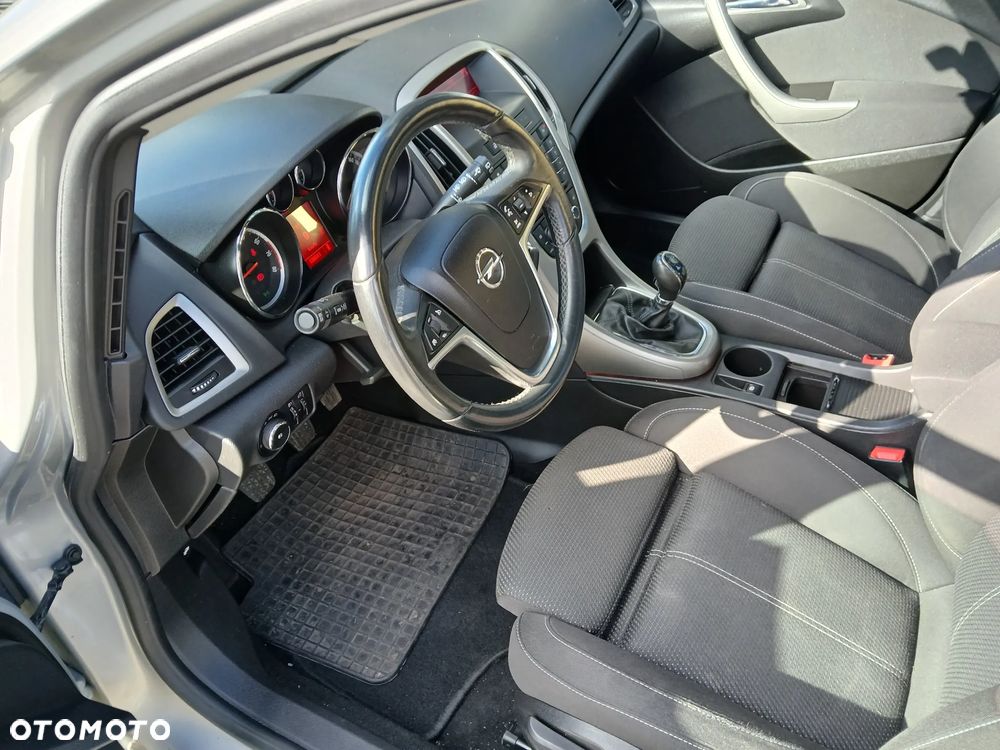 Opel Astra 1.4 ecoFLEX - 13