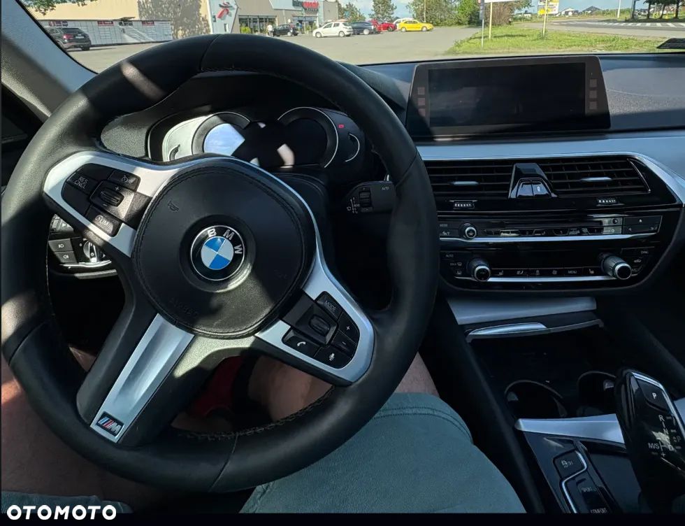 BMW Seria 5 520d - 8