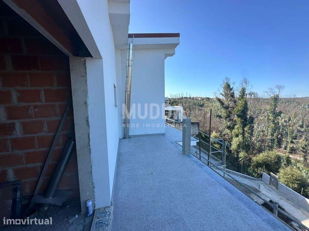 Terreno com Benfeitorias, Albergaria-a-Velha - Grande imagem: 4/15