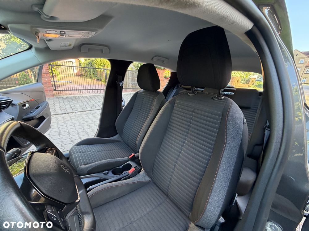Peugeot 208 PureTech 100 Allure - 15
