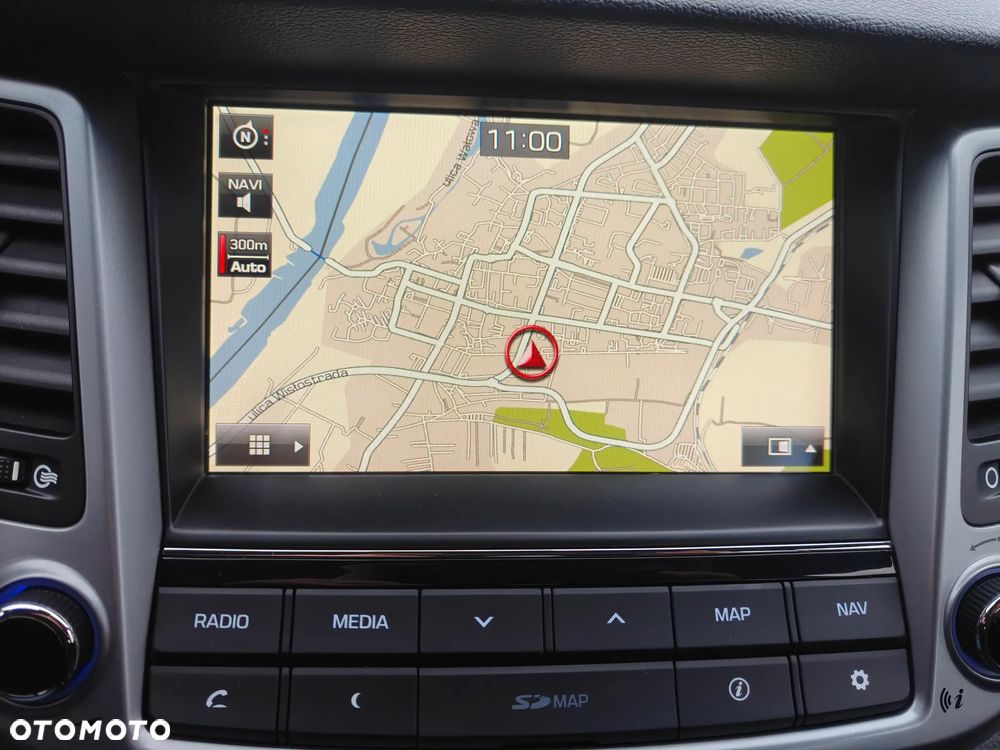 Hyundai Tucson blue 1.7 CRDi 2WD DCT Premium - 30