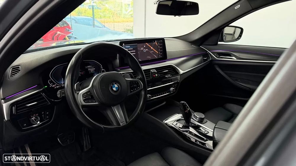 BMW 530 e Pack Desportivo M - 19