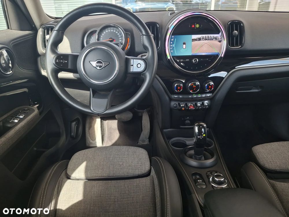 MINI Countryman Cooper Classic Trim - 5