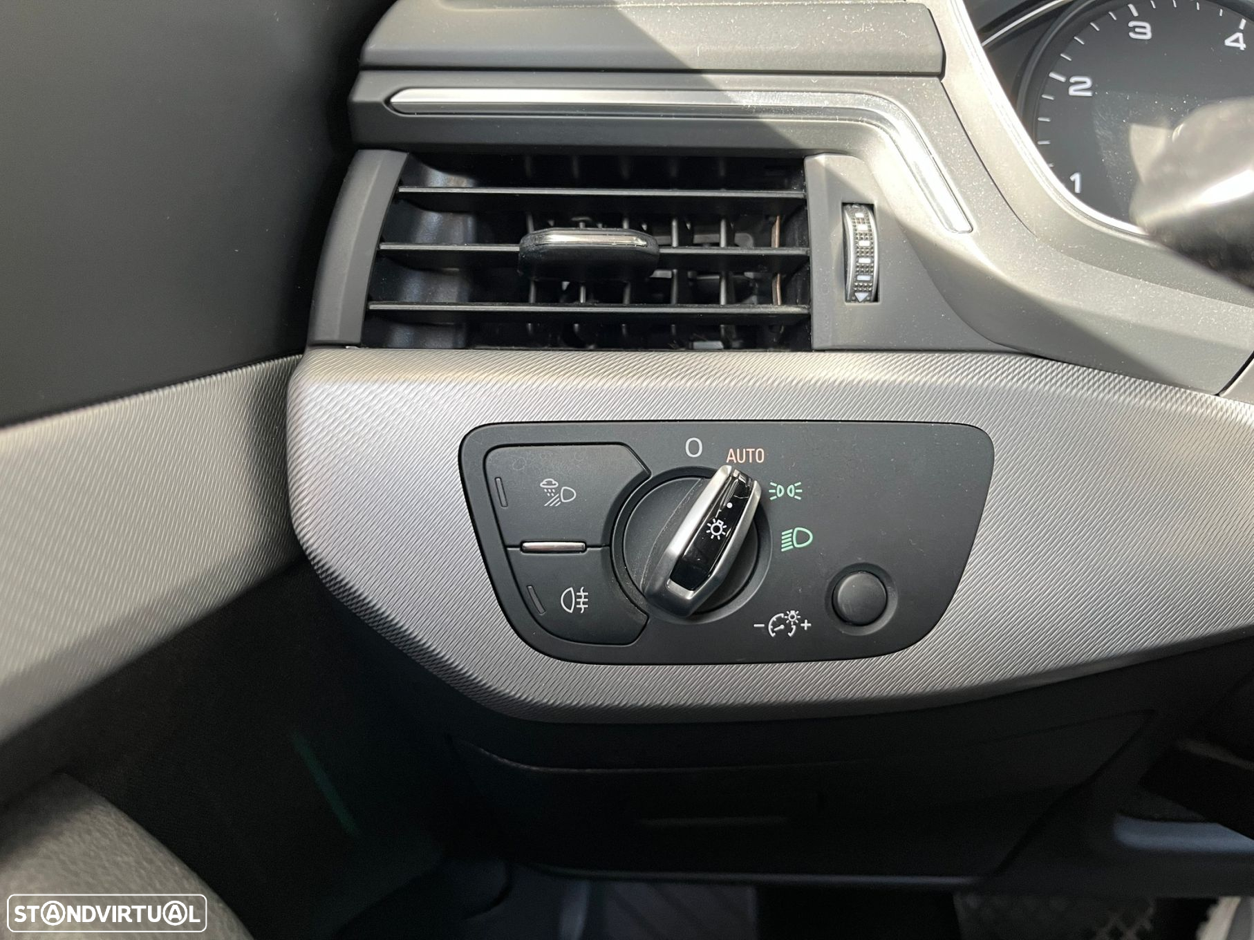 Audi A4 Avant 2.0 TDI Sport S tronic - 17
