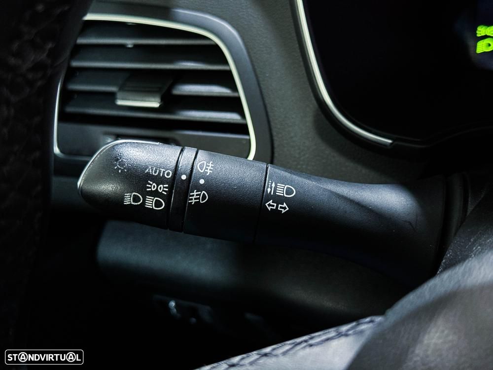 Renault Mégane 1.6 Plug-In Limited - 45