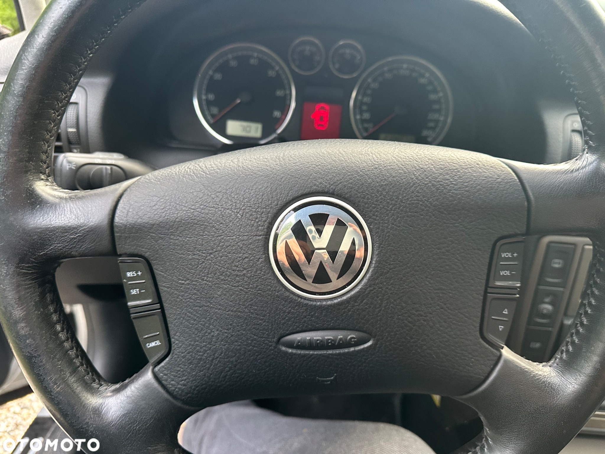 Volkswagen Passat - 10