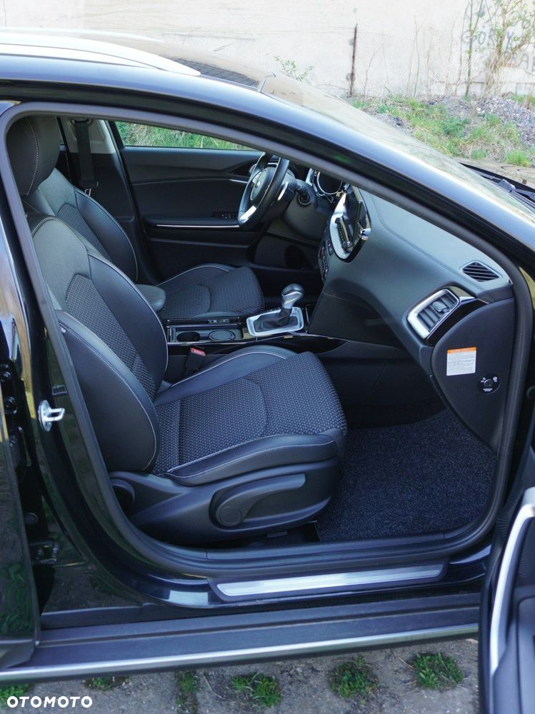 Kia XCeed 1.6 GDI PHEV L Business Line DCT - 13