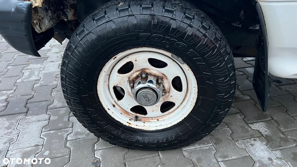 Mitsubishi Pajero - 17