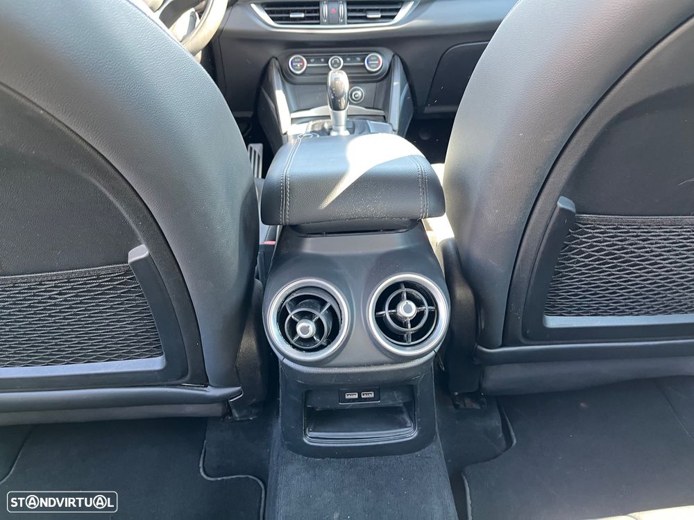 Alfa Romeo Stelvio 2.2 D Super AT8 - 52