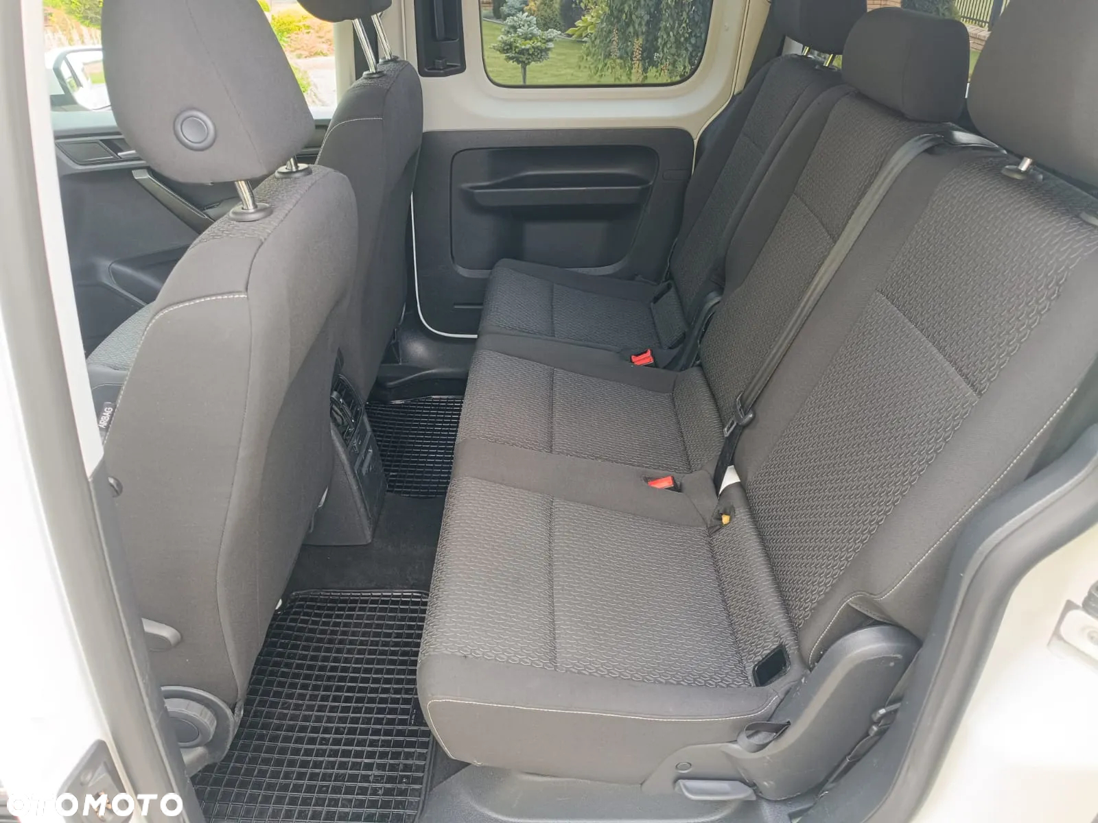 Volkswagen Caddy 2.0 TDI Trendline DSG - 6