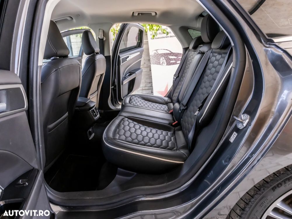 Ford Mondeo Vignale 2.0 Hybrid - 15