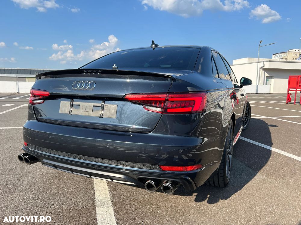 Audi A4 2.0 TFSI ultra S tronic - 5