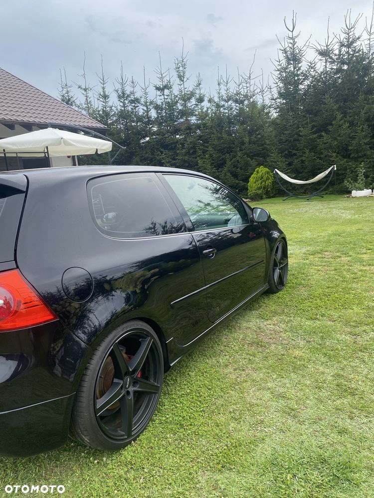 Volkswagen Golf - 2