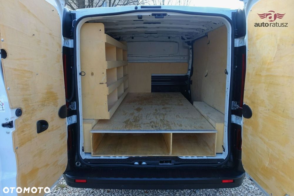 Renault Trafic - 13