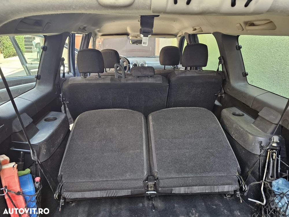Dacia Logan MCV 1.6 Prestige - 8
