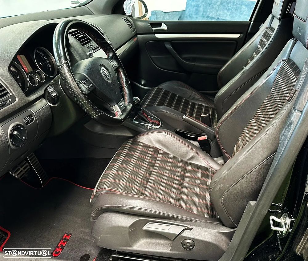 VW Golf 2.0 GTi Edition 30 DSG - 11