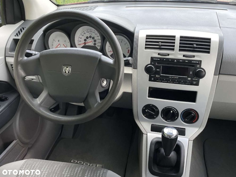 Dodge Caliber - 14