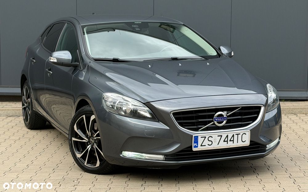 Volvo V40 T3 Momentum - 30