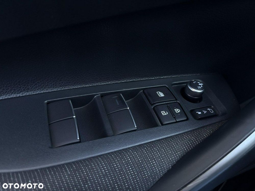 Toyota Corolla 1.8 Hybrid Comfort - 14