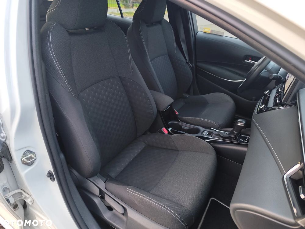 Toyota Corolla 1.8 Hybrid Comfort - 18