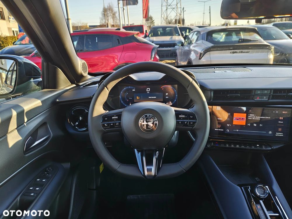 Alfa Romeo Junior 1.2 mHEV Ibrida eDCT - 14