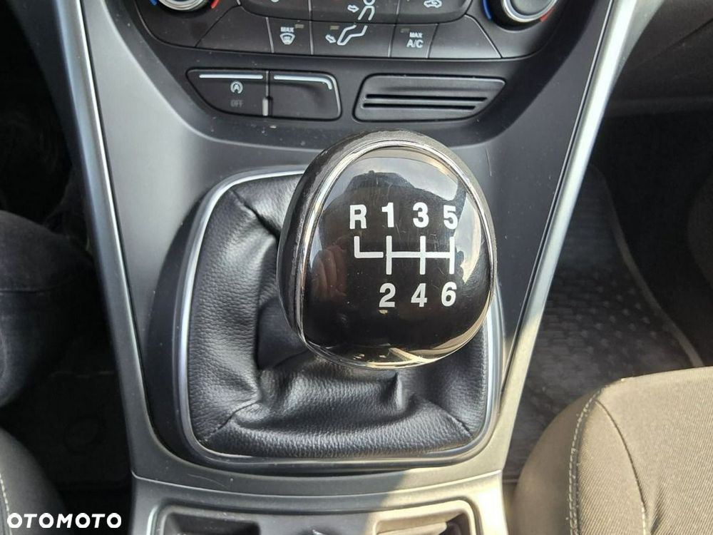 Ford Kuga 1.5 EcoBoost FWD Titanium ASS GPF - 35