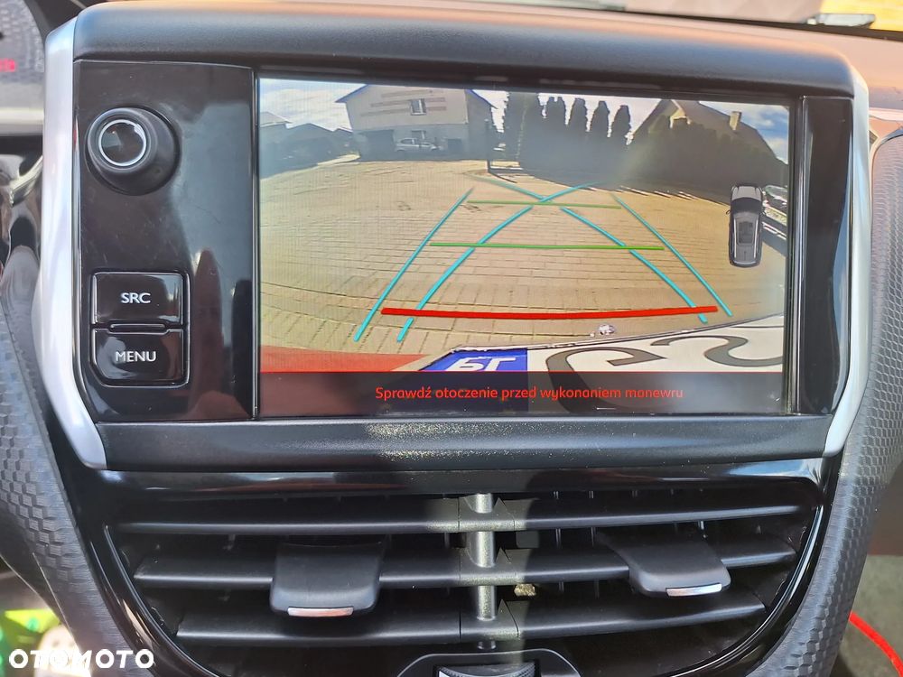 Peugeot 2008 1.6 BlueHDi Allure - 21