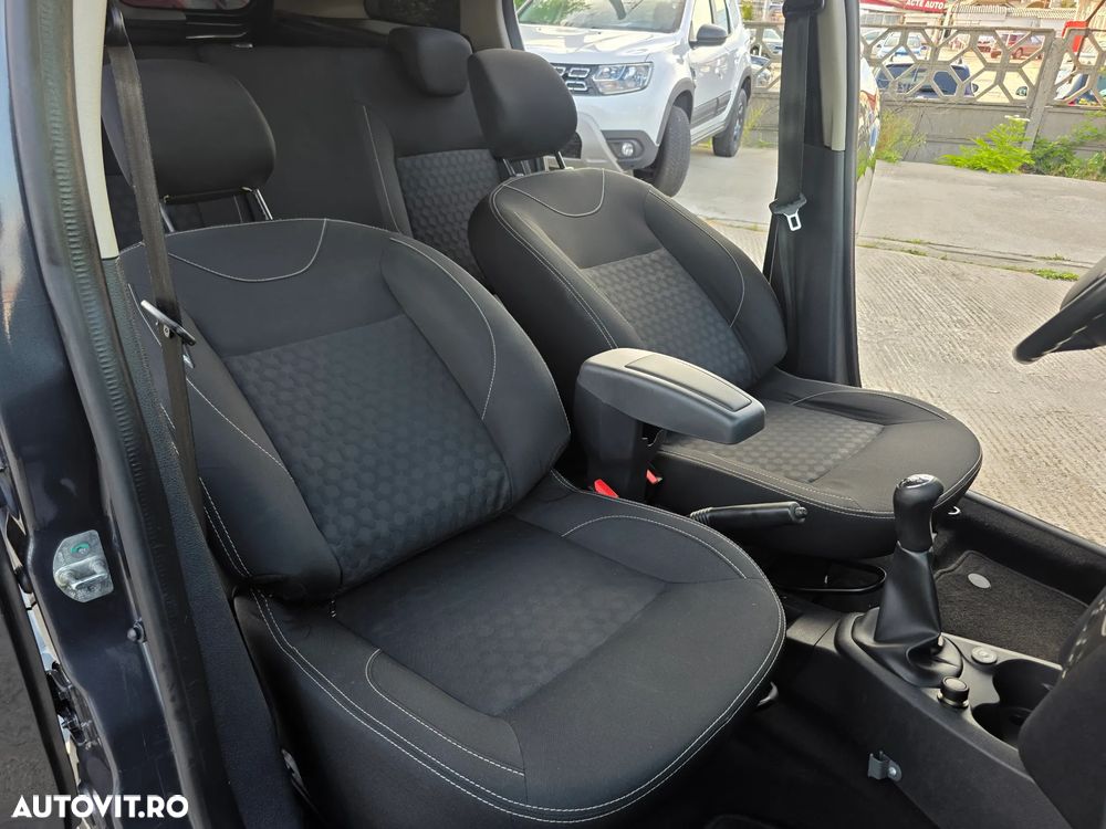 Dacia Logan MCV 0.9 TCe 90 CP Prestige - 10