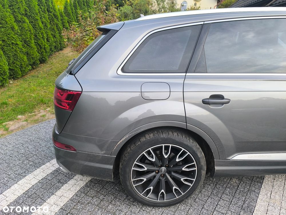 Audi Q7 - 30