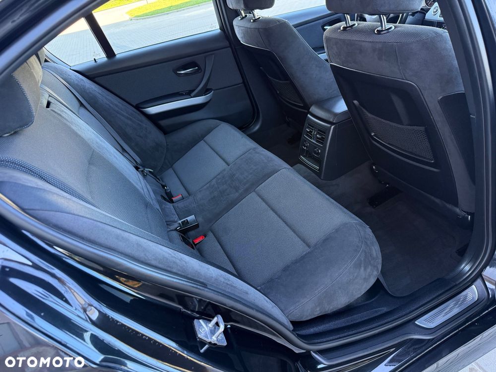 BMW Seria 3 318i - 11