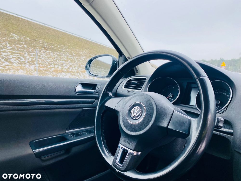 Volkswagen Golf 1.2 TSI BlueMotion Technology Comfortline - 38