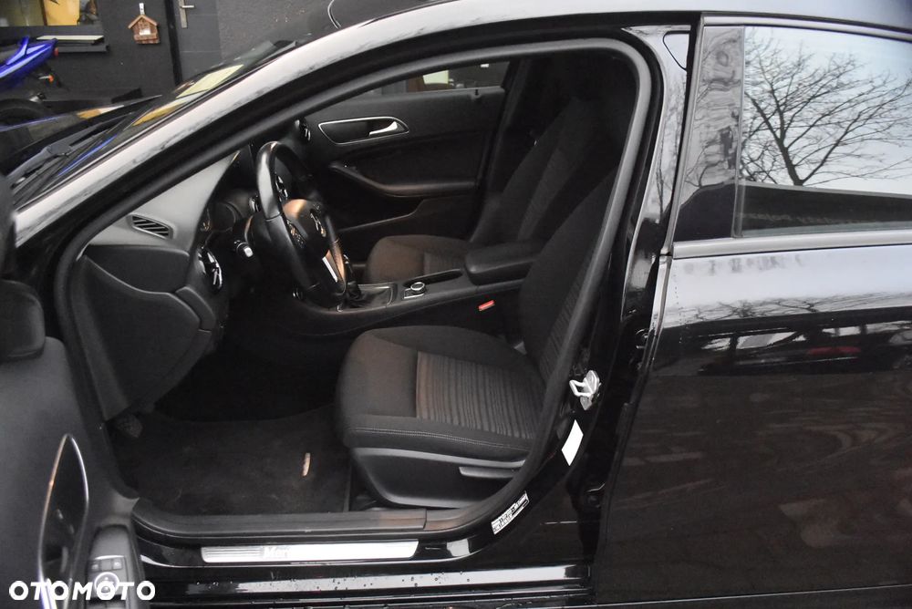 Mercedes-Benz Klasa A 180 CDI BlueEFFICIENCY Edition Style - 7