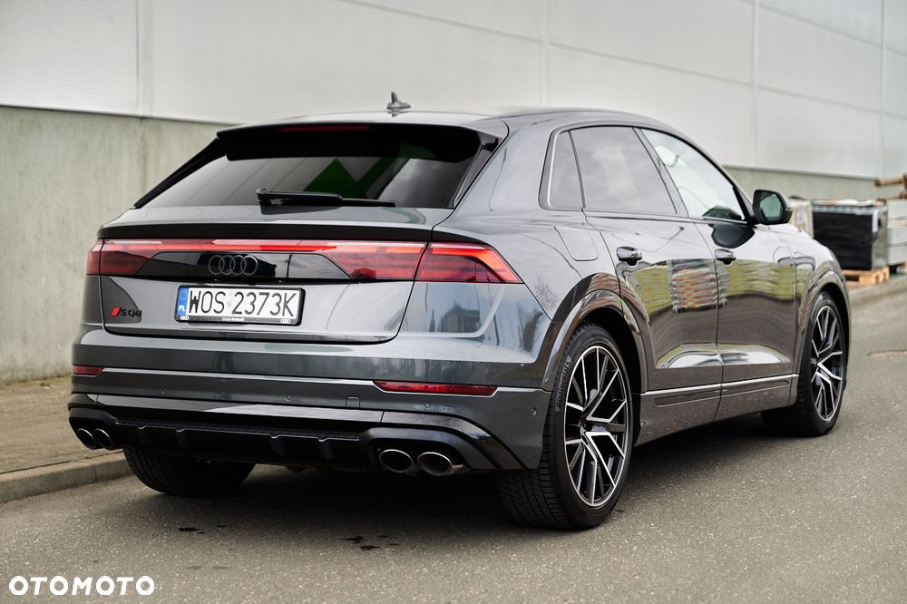 Audi SQ8 - 12